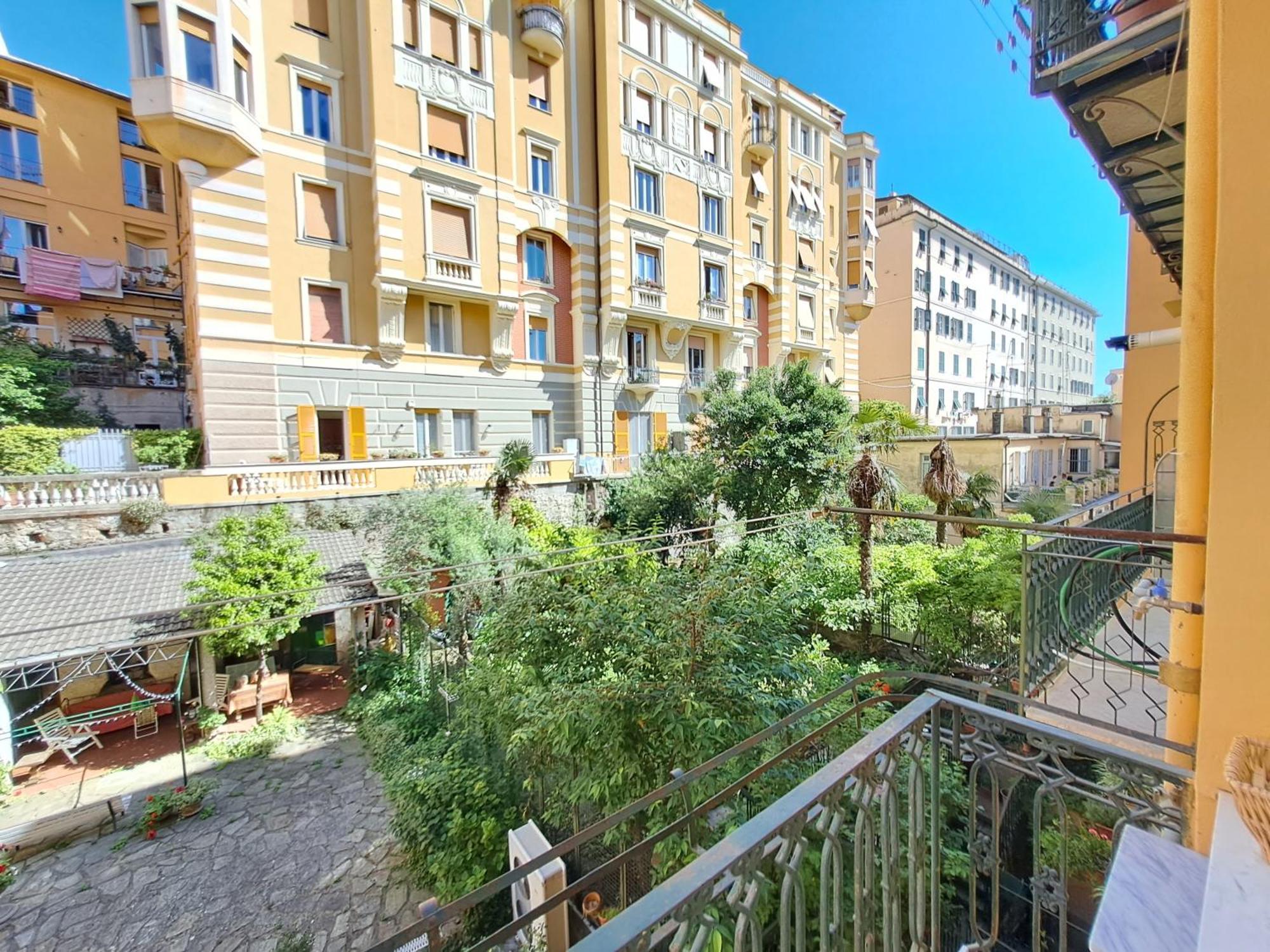 L'Alcova B&B, A Due Passi Dal Centro Genua Buitenkant foto